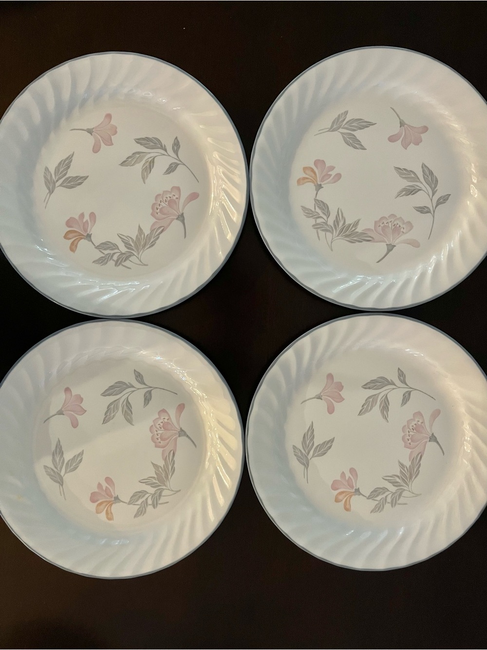 4 Pc Corelle Pink Trio Plates 9" Floral Pattern Vintage